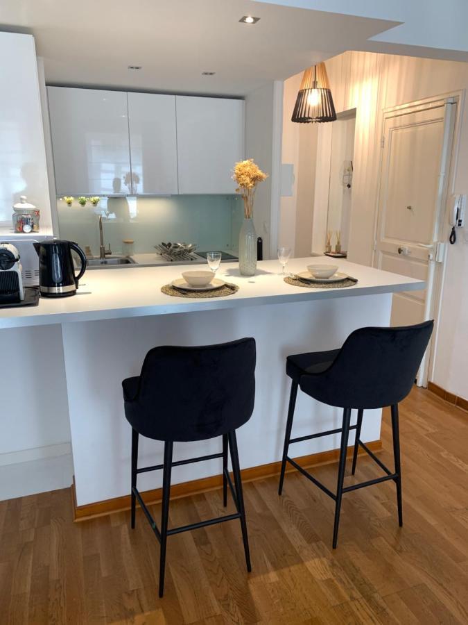 Escale Citadine Au Centre D'Avignon, Climatisation, Appartement De Charme, Spacieux Et Lumineux Eksteriør bilde