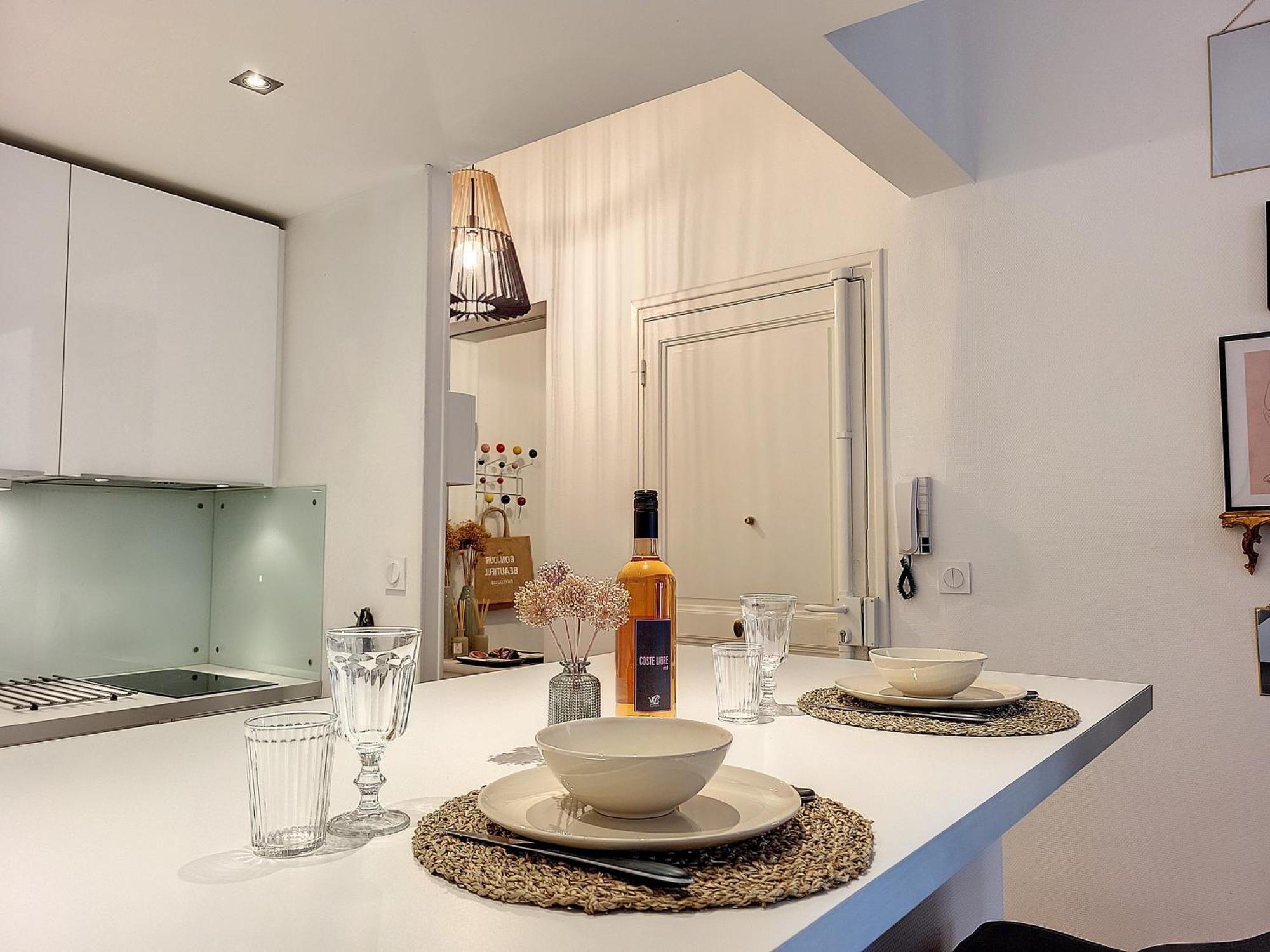 Escale Citadine Au Centre D'Avignon, Climatisation, Appartement De Charme, Spacieux Et Lumineux Eksteriør bilde